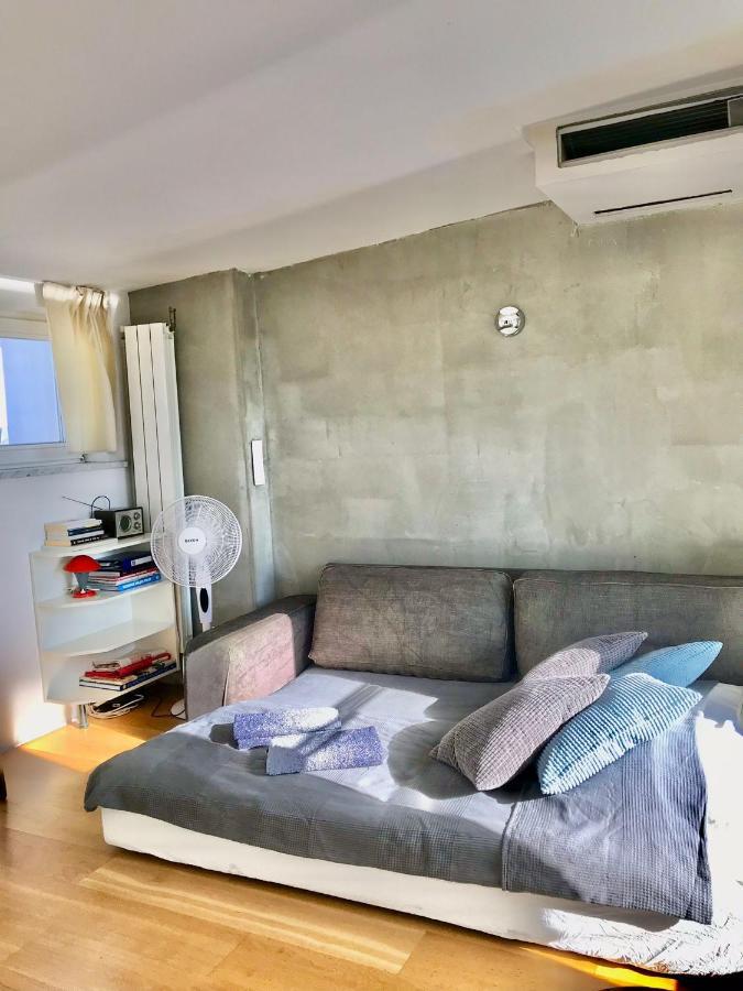 Bezagenta Wilcza8 Minimalist Studio Central Location وارسو المظهر الخارجي الصورة