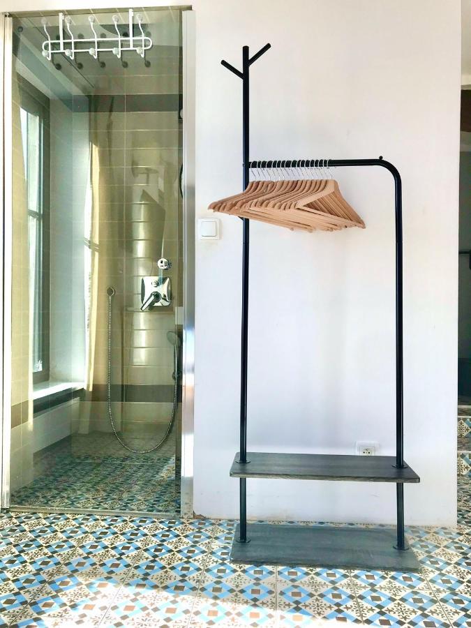 Bezagenta Wilcza8 Minimalist Studio Central Location وارسو المظهر الخارجي الصورة