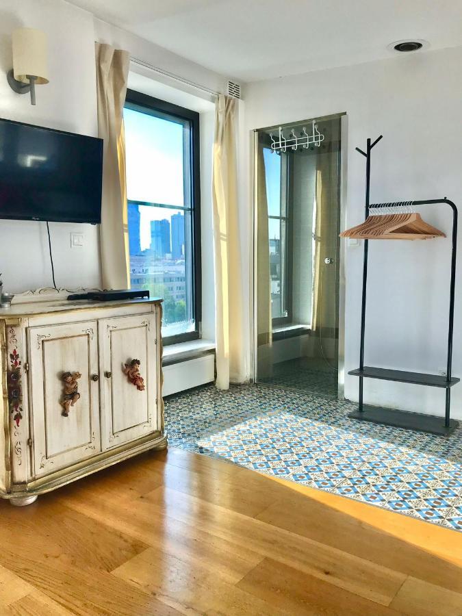 Bezagenta Wilcza8 Minimalist Studio Central Location وارسو المظهر الخارجي الصورة