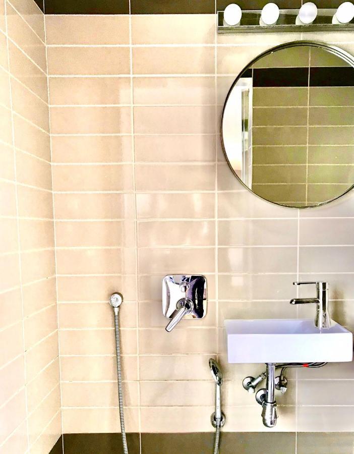 Bezagenta Wilcza8 Minimalist Studio Central Location وارسو المظهر الخارجي الصورة